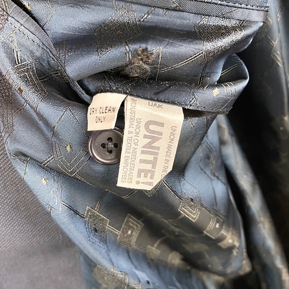 Brooks Brothers Mens 1818 Suit - Picture 9 of 16